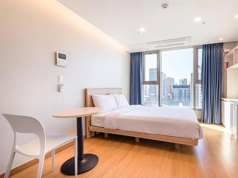 Hi Residences Apartment *